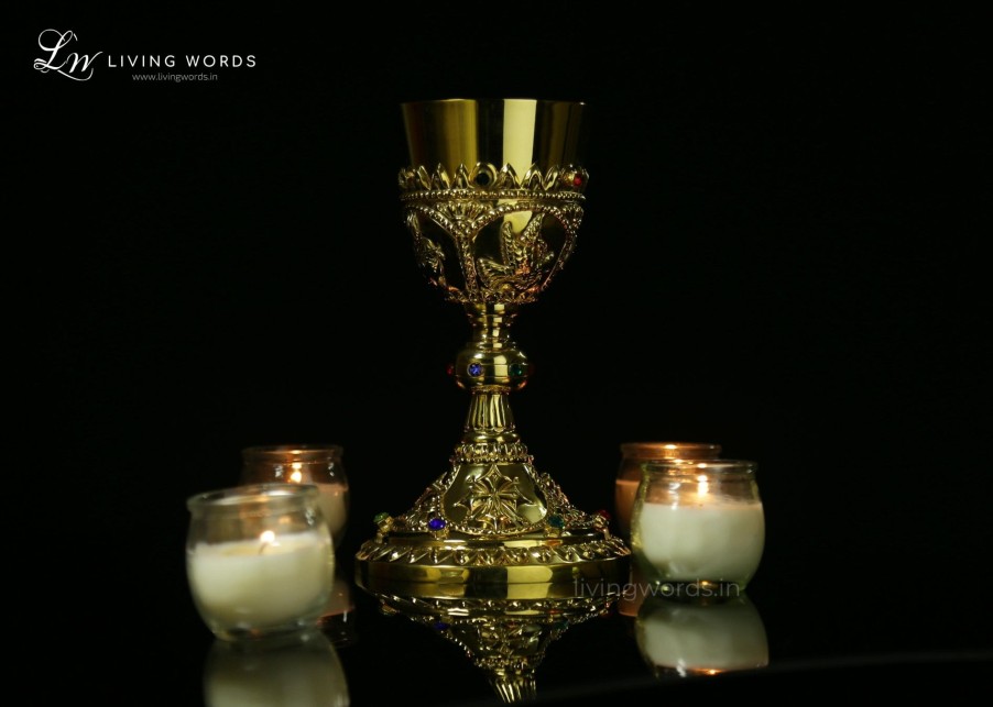 Church Articles Living Words | Chalice & Paten Set - Ornate Model